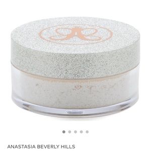 Anastasia loose highlight in Snowflake